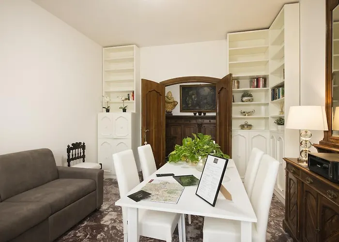 Apartment Vatican 307 *
