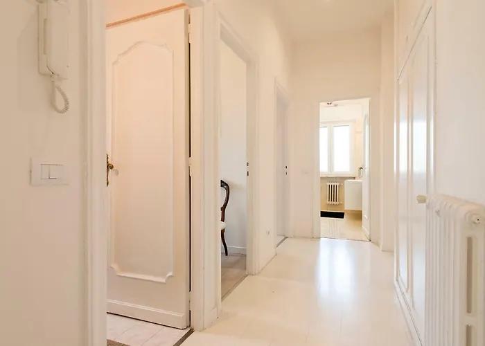 Apartment Vatican 307 *