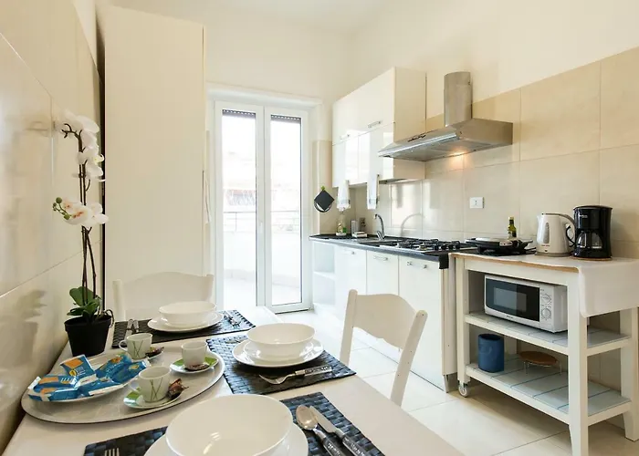 Vatican 307 Apartment *