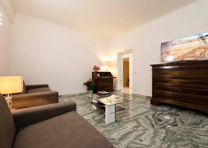 Vatican 307 Apartment *